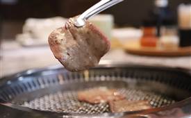 富士烧肉牧场，酒吧式文化烤肉